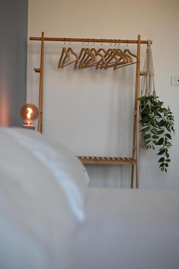 Your Window On The City - Via Gioia Apartment Милано Екстериор снимка