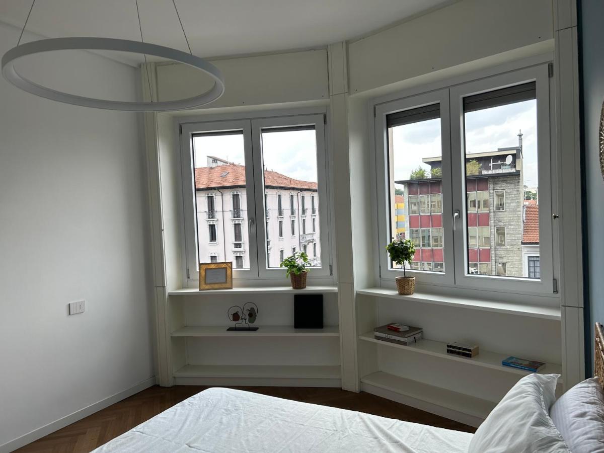 Your Window On The City - Via Gioia Apartment Милано Екстериор снимка